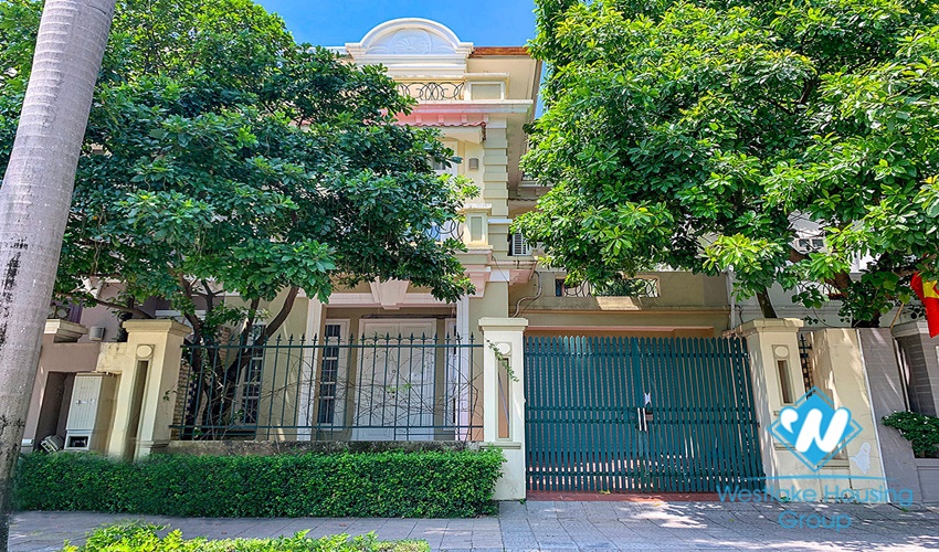 Newly renovated villa for rent in D Ciputra area near UNIS school near walking area and green park